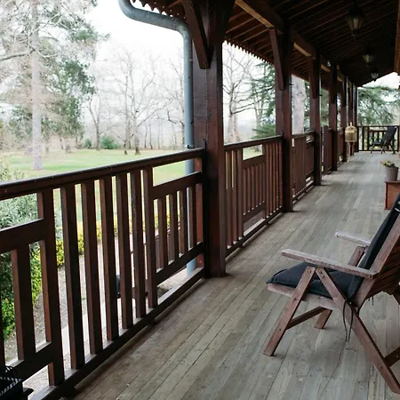 Chateau D'izaute Bed & Breakfast *