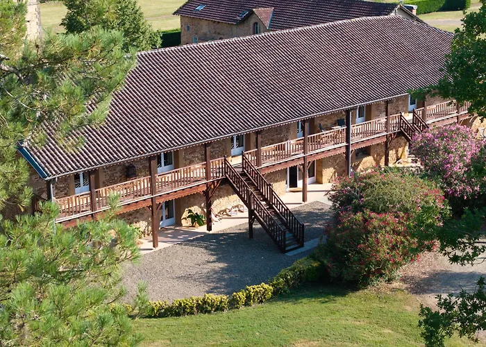 Chateau D'izaute Bed & Breakfast